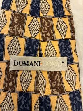 Domani Uomo Vintage 100% Silk Geometric Diamond Pattern Necktie Yellow Blue Brow
